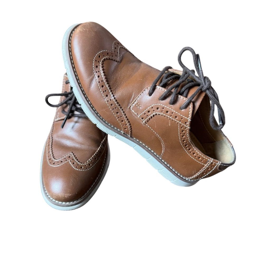 Johnston & Murphy Classic Brown Leather Boy's Brogues Sz 1 Little Kid - Picture 2 of 10